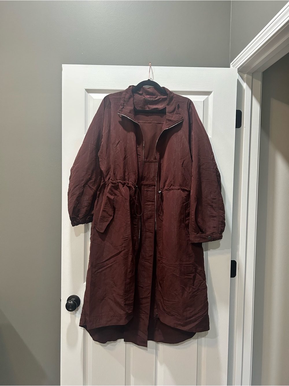 Athleta Anorak Jacket NWT Size: M Color: Maroon/Burgundy